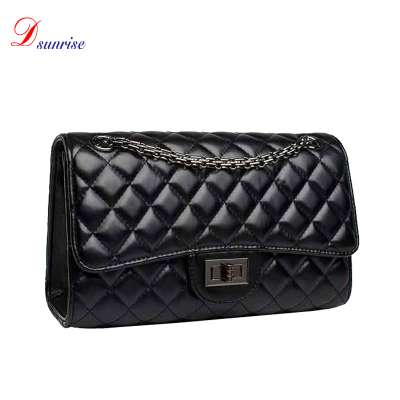 The trend black leather handbag